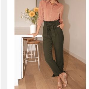 Olive green trousers from Lulu’s